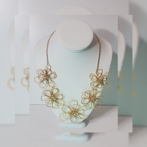 RAMPAGE NECKLACE WOMEN'S - Picture 1 of 5